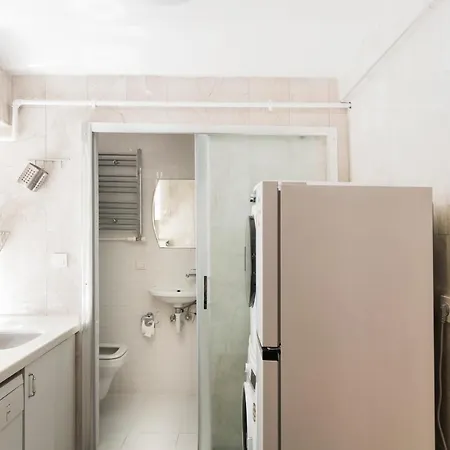 Beautiful 2br House W/ac 400meters Taksim Square *
