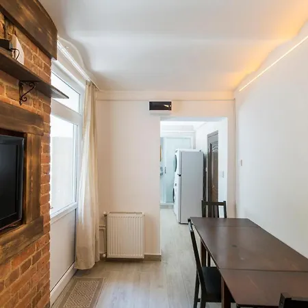 Апартаменты Beautiful 2br House W/ac 400meters Taksim Square
