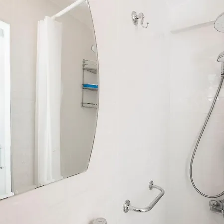 Beautiful 2br House W/ac 400meters Taksim Square Апартаменты